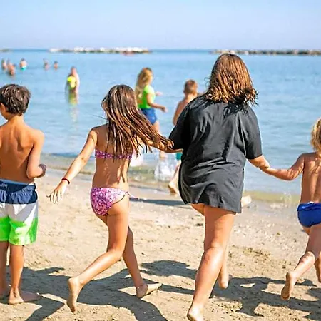 Bikini Tropicana Family Hotel Rawenna