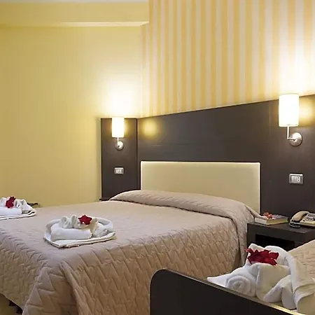 Bikini Tropicana Family Hotel 3*