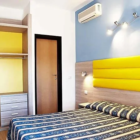 Bikini Tropicana Family 3* Ravenna